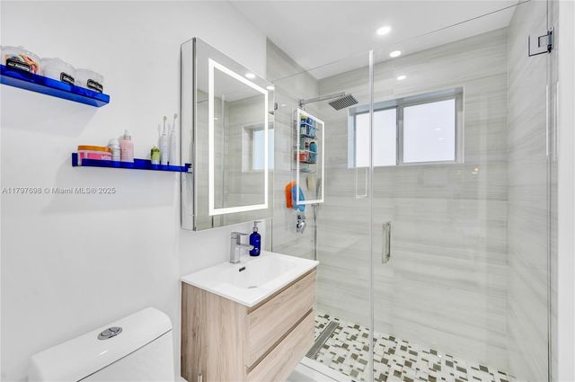 8501 SW 142nd St, Palmetto Bay, FL 33158