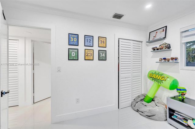 8501 SW 142nd St, Palmetto Bay, FL 33158