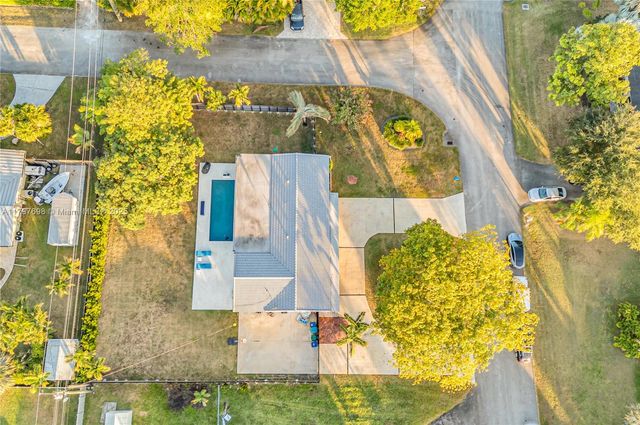 8501 SW 142nd St, Palmetto Bay, FL 33158