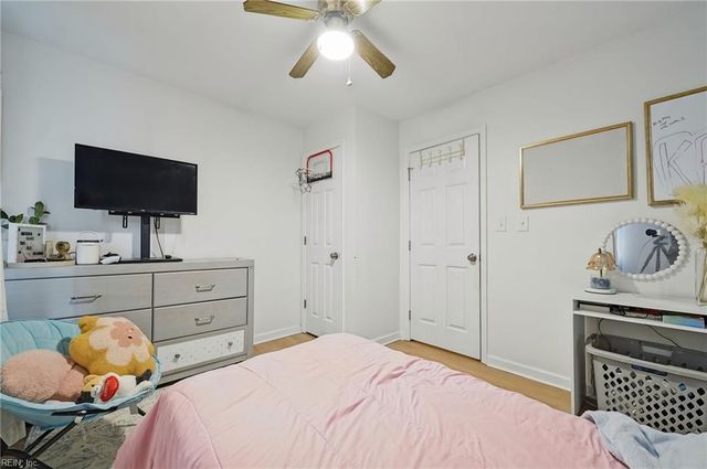 13 Darlene LN, Newport News, VA 23608