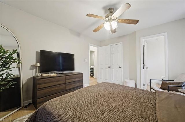 13 Darlene LN, Newport News, VA 23608
