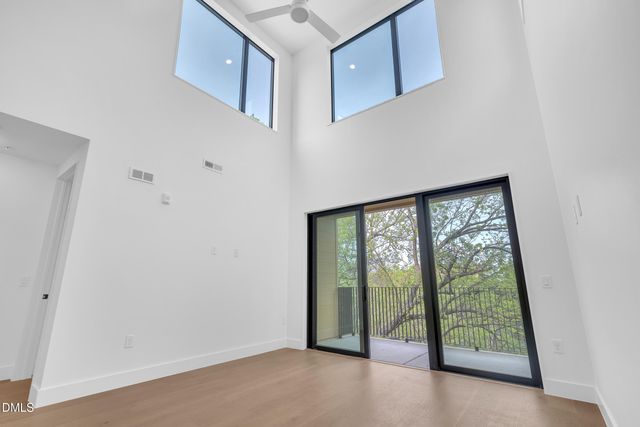 29 Enterprise Street 309, Raleigh, NC 27607