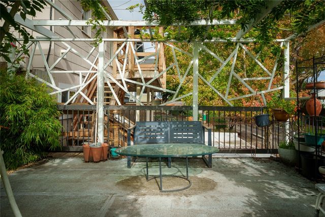 1543 15th Avenue S, Seattle, WA 98144