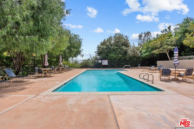 4041 Via Marisol 105, Los Angeles, CA 90042