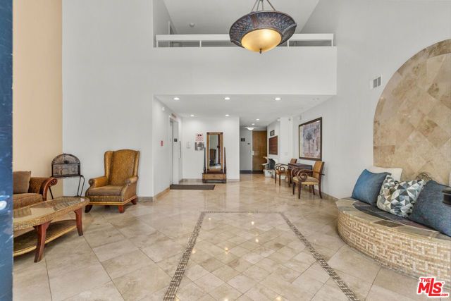 4041 Via Marisol 105, Los Angeles, CA 90042