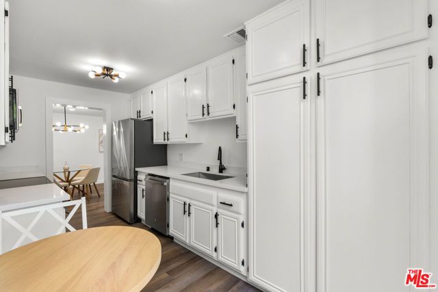 4041 Via Marisol 105, Los Angeles, CA 90042