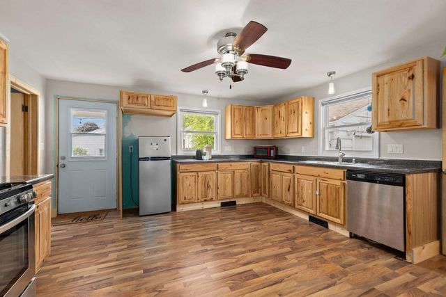831 WINNEBAGO AVENUE, Oshkosh, WI 54901