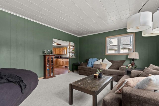 831 WINNEBAGO AVENUE, Oshkosh, WI 54901