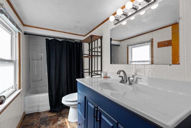 831 WINNEBAGO AVENUE, Oshkosh, WI 54901