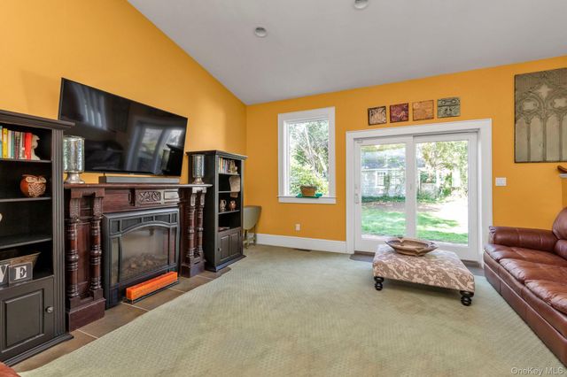 238 Burtis Avenue, Rockville Centre, NY 11570