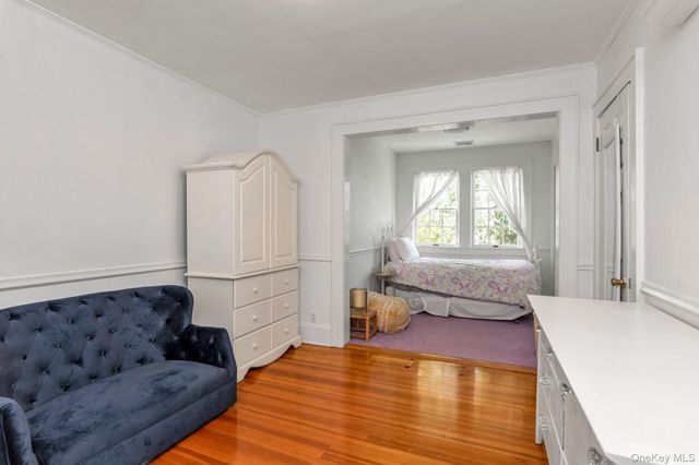 238 Burtis Avenue, Rockville Centre, NY 11570