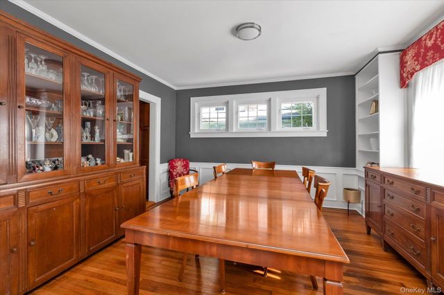 238 Burtis Avenue, Rockville Centre, NY 11570