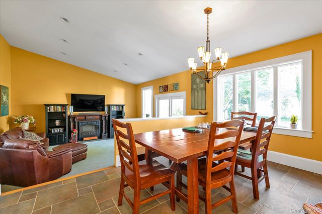 238 Burtis Avenue, Rockville Centre, NY 11570