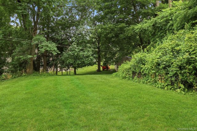 86 Spackenkill Road, Poughkeepsie, NY 12603