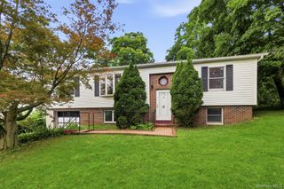 86 Spackenkill Road, Poughkeepsie, NY 12603