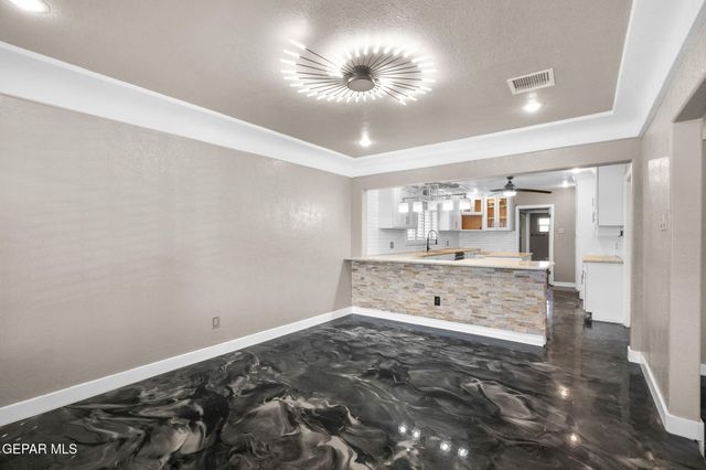 2515 MEMPHIS Avenue, El Paso, TX 79930