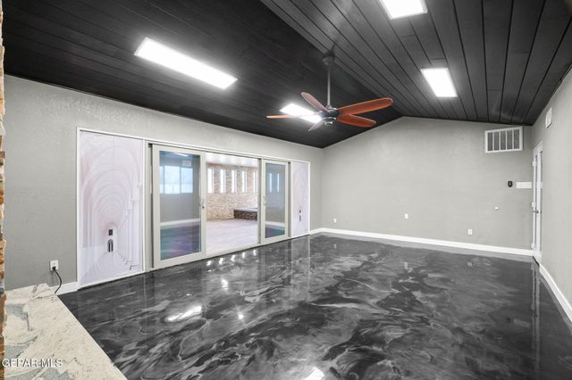 2515 MEMPHIS Avenue, El Paso, TX 79930