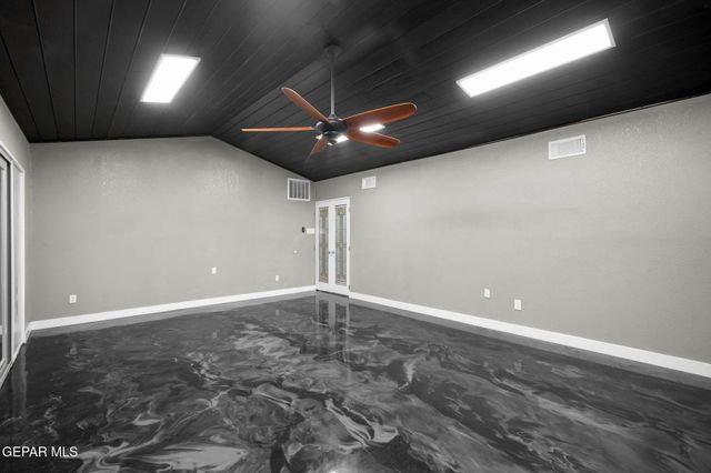 2515 MEMPHIS Avenue, El Paso, TX 79930