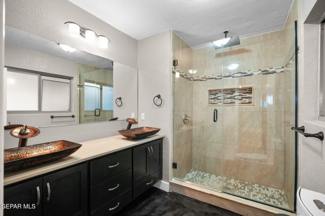 2515 MEMPHIS Avenue, El Paso, TX 79930