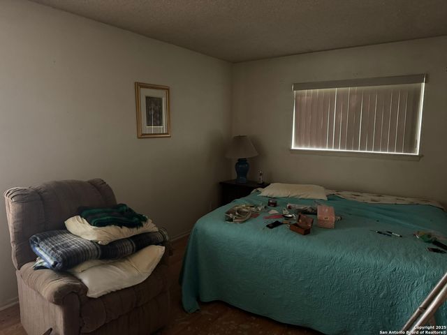 7038 Forest Way, San Antonio, TX 78240