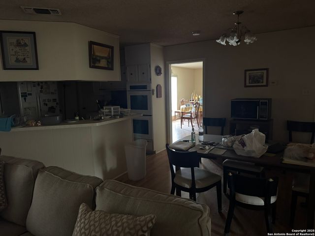 7038 Forest Way, San Antonio, TX 78240