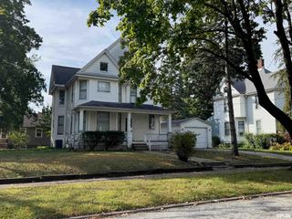 1520 28TH Avenue, Moline, IL 61265