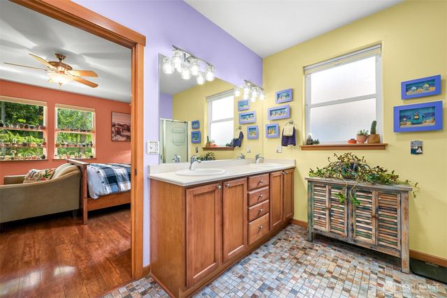 1759 Grand Avenue, Mount Vernon, WA 98274