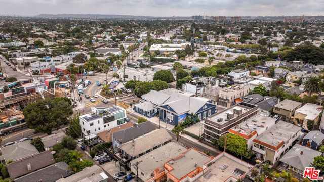 132 Brooks Avenue, Venice (los Angeles), CA 90291