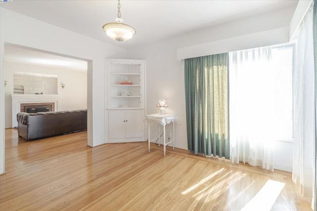 3847 Fruitvale Ave, Oakland, CA 94602
