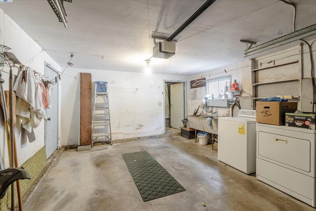 3847 Fruitvale Ave, Oakland, CA 94602