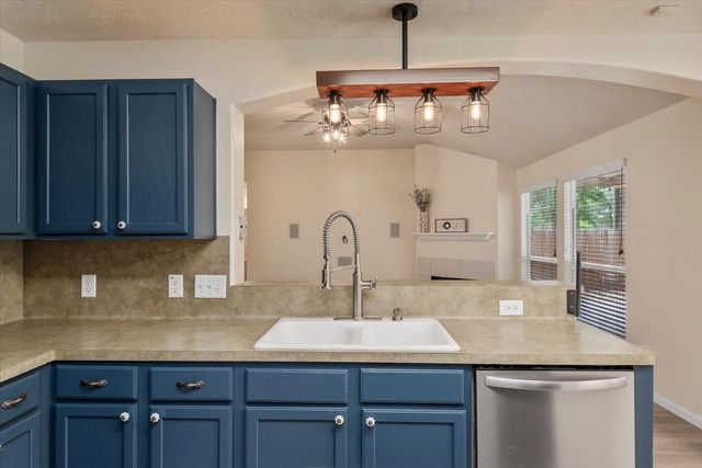 6610 Woodland Oaks, Magnolia, TX 77354