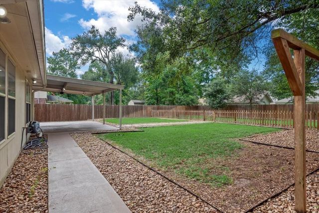6610 Woodland Oaks, Magnolia, TX 77354