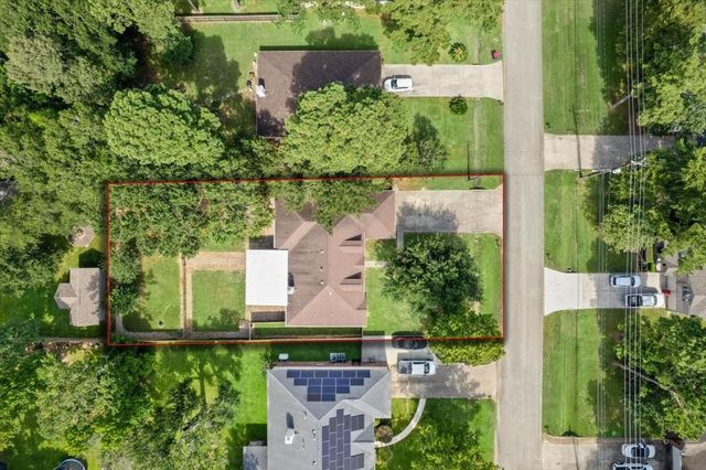 6610 Woodland Oaks, Magnolia, TX 77354