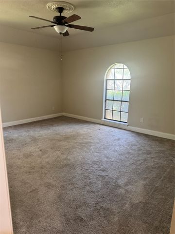 4324 Quail Hollow Road, Fort Worth, TX 76133