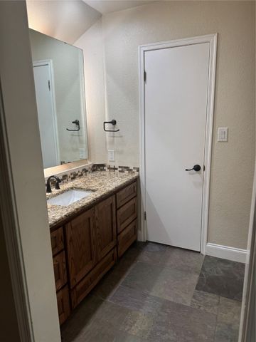 4324 Quail Hollow Road, Fort Worth, TX 76133