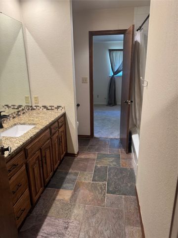 4324 Quail Hollow Road, Fort Worth, TX 76133