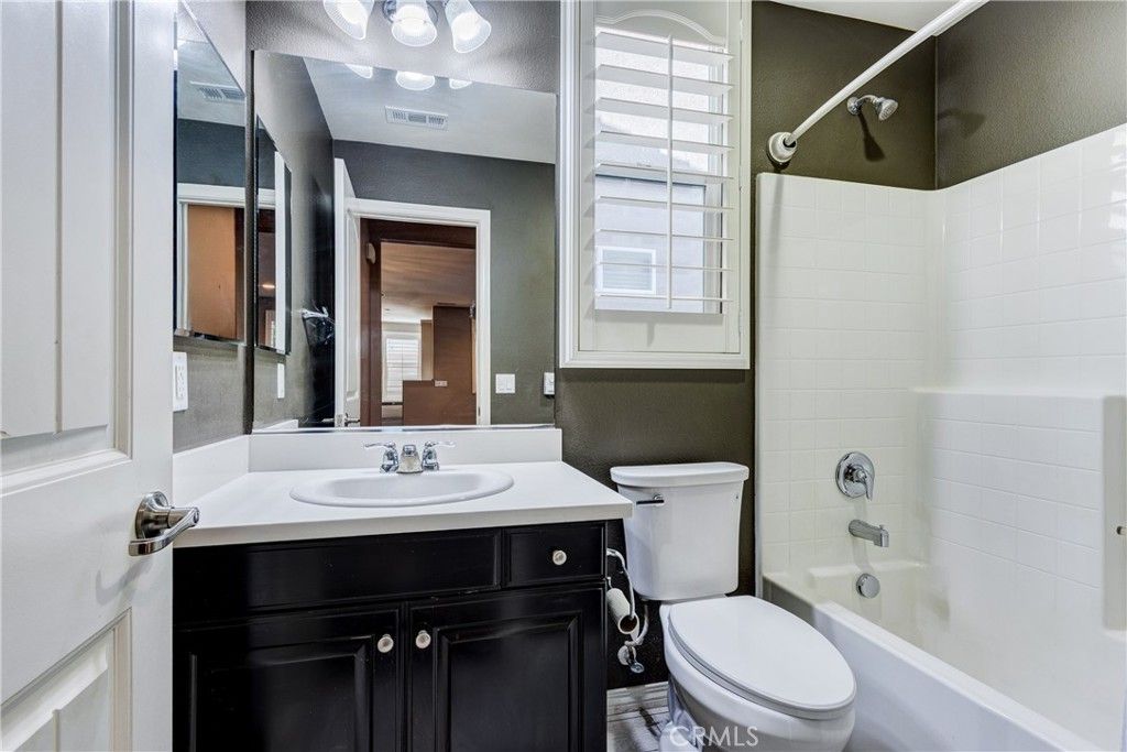 Image 22 of property listing at 31562 Shoregrass Street, Murrieta, CA 92563
