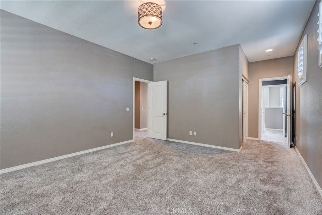 Image 32 of property listing at 31562 Shoregrass Street, Murrieta, CA 92563