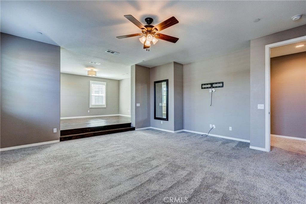 Image 40 of property listing at 31562 Shoregrass Street, Murrieta, CA 92563