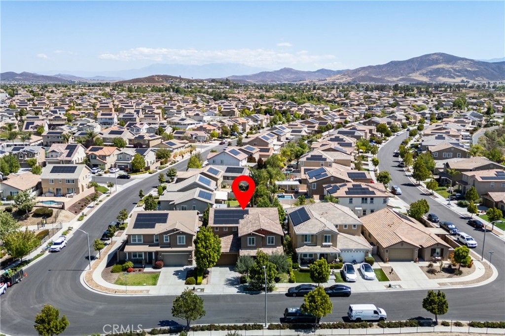 Image 70 of property listing at 31562 Shoregrass Street, Murrieta, CA 92563