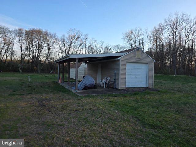 1554 FLORA RD, Vineland, NJ 08360