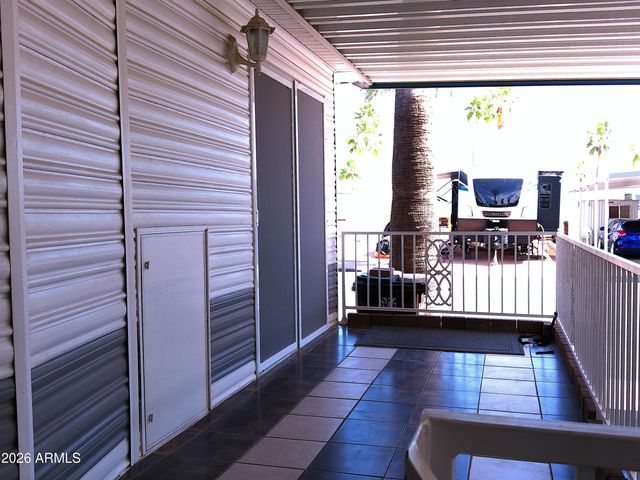 914 MINESHAFT Drive, Apache Junction, AZ 85119
