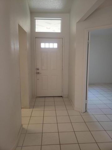 136 Desert Falls Drive E, Palm Desert, CA 92211
