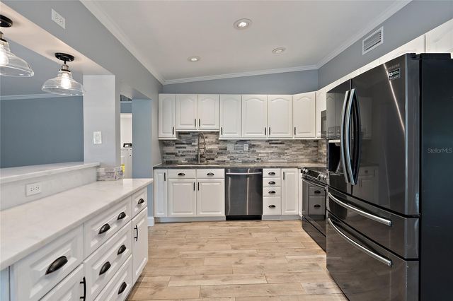 480 PALM DRIVE, Sanford, FL 32771