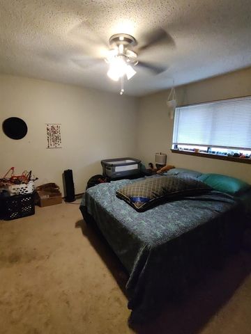 10322 W Merton Ct, Wichita, KS 67209
