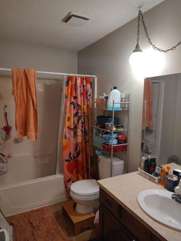 10322 W Merton Ct, Wichita, KS 67209