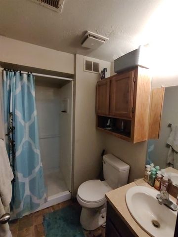 10322 W Merton Ct, Wichita, KS 67209