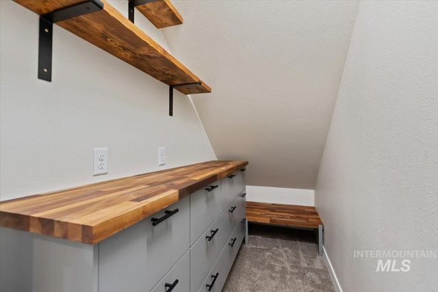 2083 S Trapper Cove Ave, Boise, ID 83709