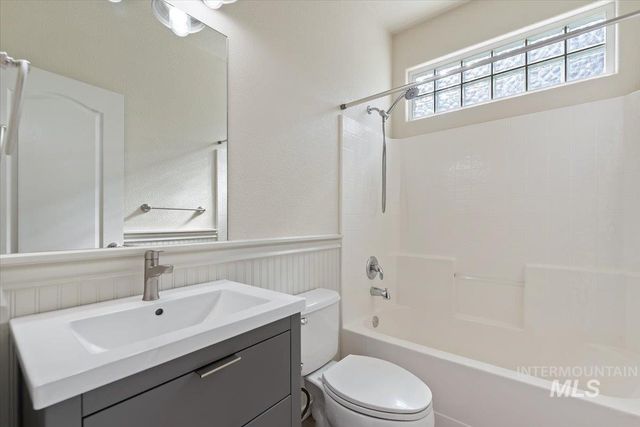 2083 S Trapper Cove Ave, Boise, ID 83709