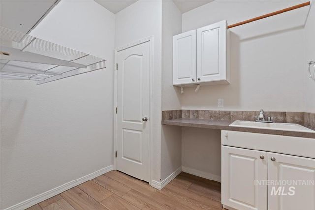 2083 S Trapper Cove Ave, Boise, ID 83709